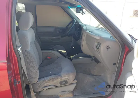 2001 Chevrolet Blazer Lt from USA, damaged, VIN 1GNCS13W412134603